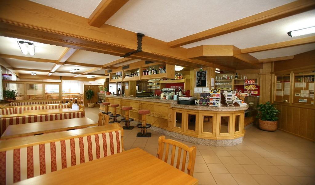 Hotel Sella Ronda Serenella Campitello di Fassa Bagian luar foto